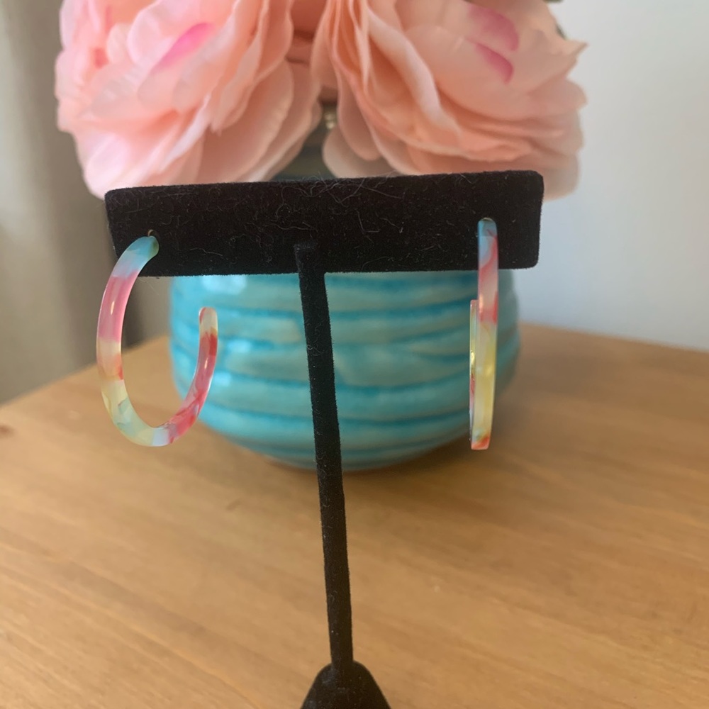 2/|$20 🌈Rainbow Hoops🌈